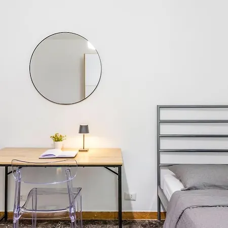 Famileisure Near Policlinico & Apartman *